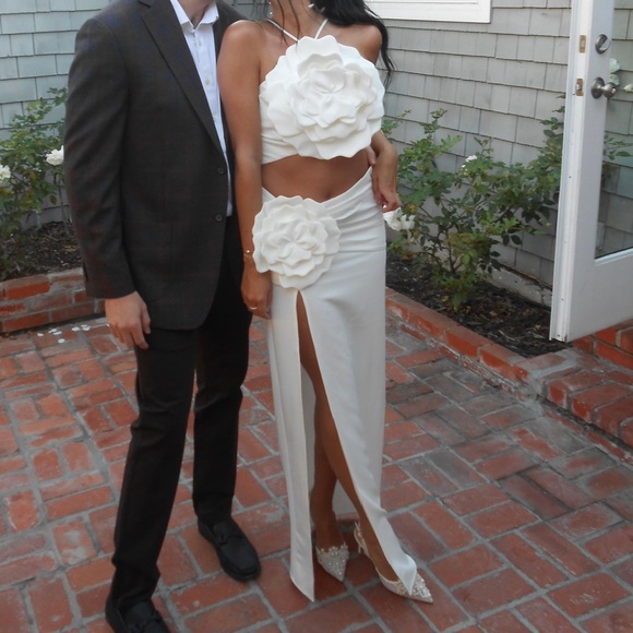 Artemis Gown - Picture 9 of 11